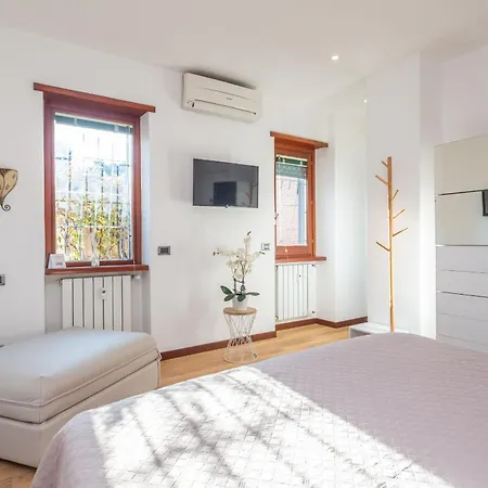 Lejlighed Spacious 4 Bdr With Parking *