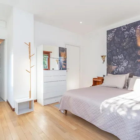 Lejlighed Spacious 4 Bdr With Parking *