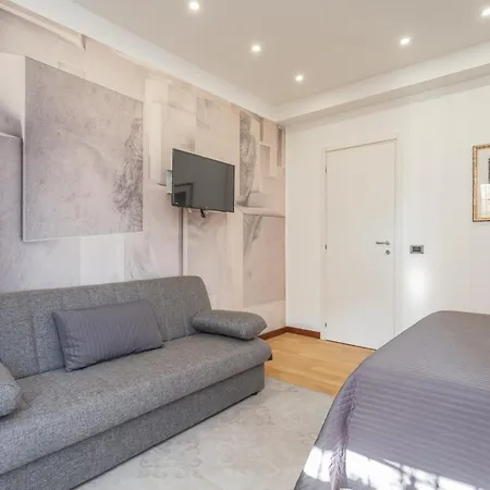 Spacious 4 Bdr With Parking Lejlighed