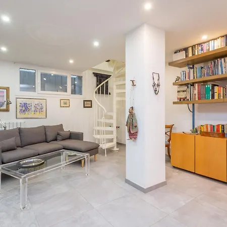 Spacious 4 Bdr With Parking