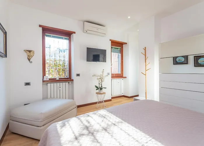 Lejlighed Spacious 4 Bdr With Parking *