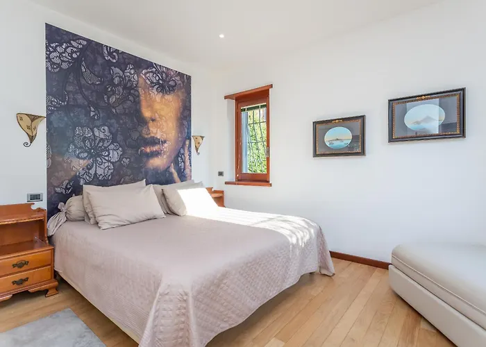 Lejlighed Spacious 4 Bdr With Parking Rom