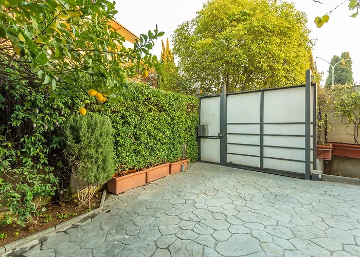 Spacious 4 Bdr With Parking