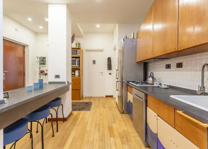 Spacious 4 Bdr With Parking Rom