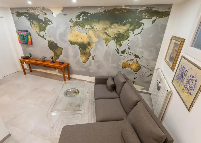 Lejlighed Spacious 4 Bdr With Parking