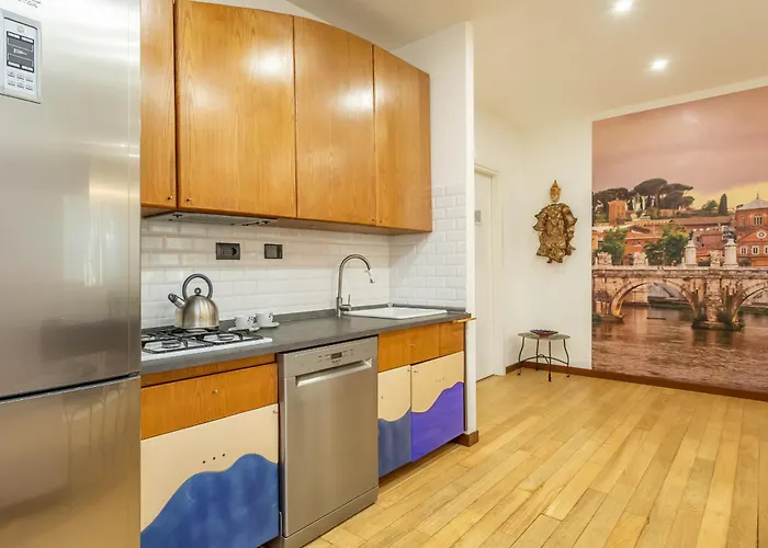 Spacious 4 Bdr With Parking * Rom