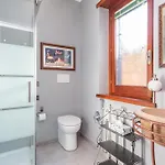 Spacious 4 Bdr With Parking Apartment
