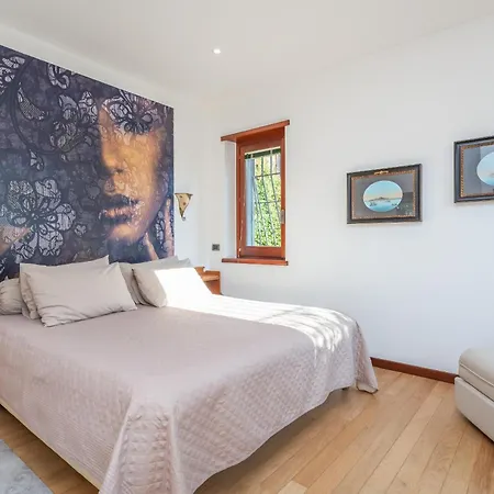 Apartment Spacious 4 Bdr With Parking Rome