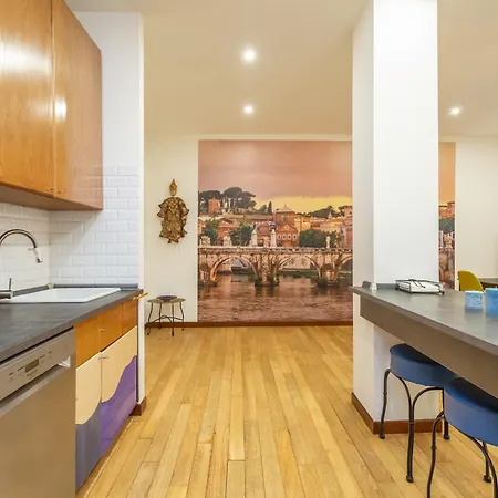 Spacious 4 Bdr With Parking *