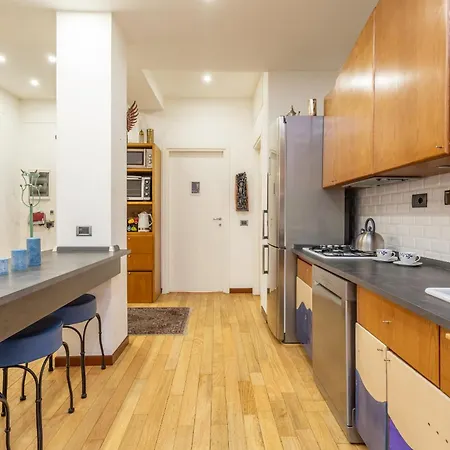 Spacious 4 Bdr With Parking Rome