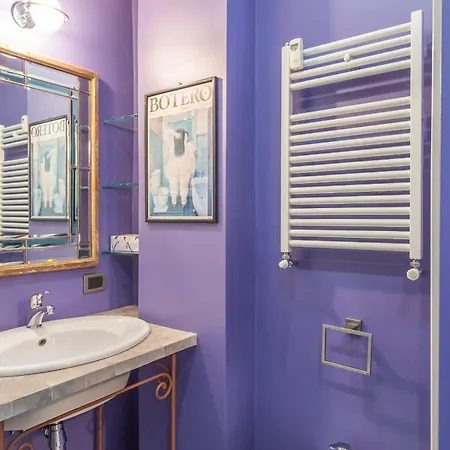 Spacious 4 Bdr With Parking Apartment Rome