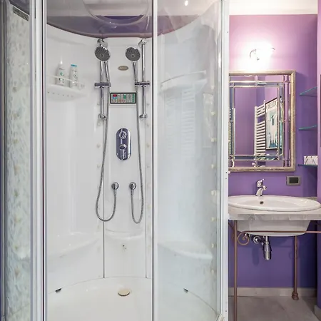 Apartment Spacious 4 Bdr With Parking Rome